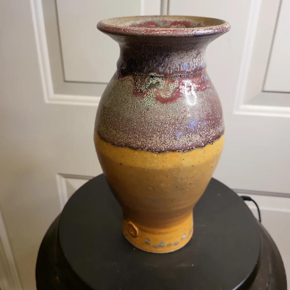 Mid-Century Modern Studio Pottery Ceramic Vase Signed w/ Chop Mark 9" - Picture 3 of 11